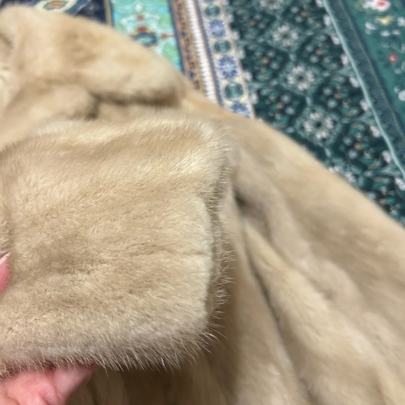 Frost Brothers Mink Coat - Picture 8 of 10